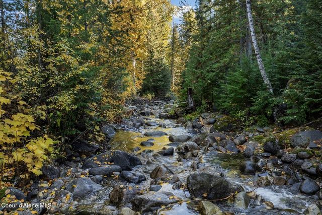 6684 Upper Pack River Rd, Sandpoint, ID 83864