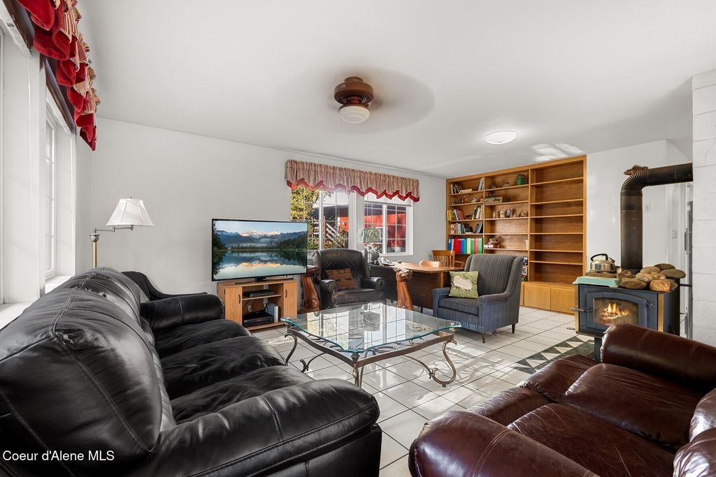 6684 Upper Pack River Rd, Sandpoint, ID 83864 photo 12