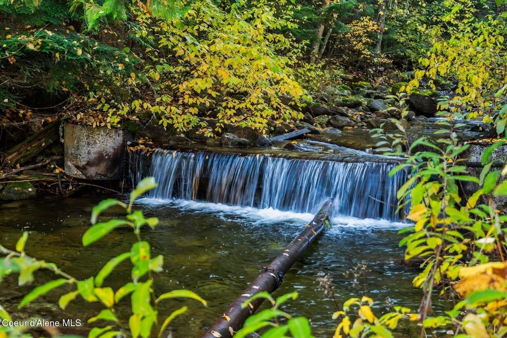 6684 Upper Pack River Rd, Sandpoint, ID 83864 photo 4