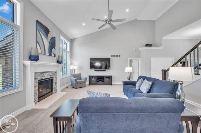 3941 Corkwood Drive 4, Sterling Heights, MI 48314