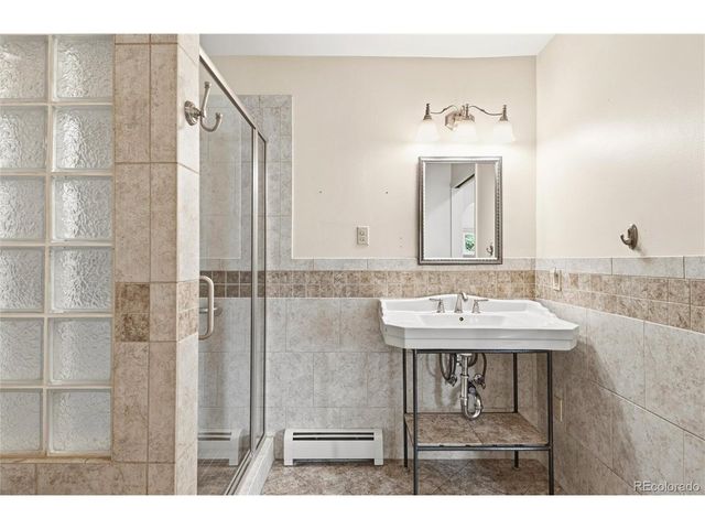 4447 S Acoma St, Englewood, CO 80110