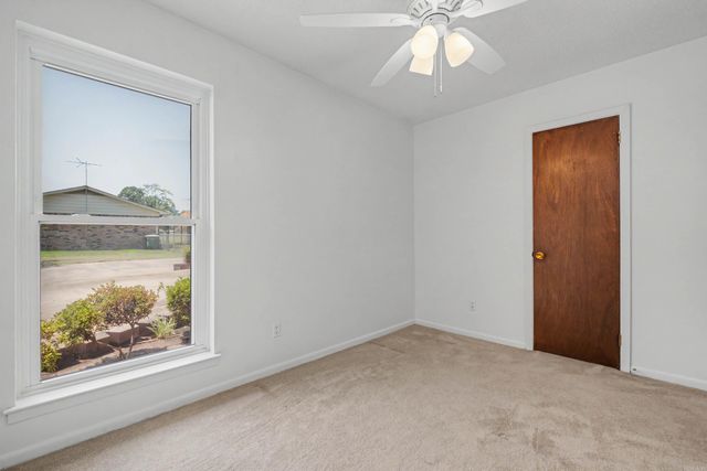 26 Colby Drive, Little Rock, AR 72206