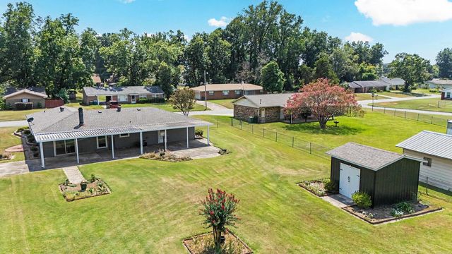 26 Colby Drive, Little Rock, AR 72206