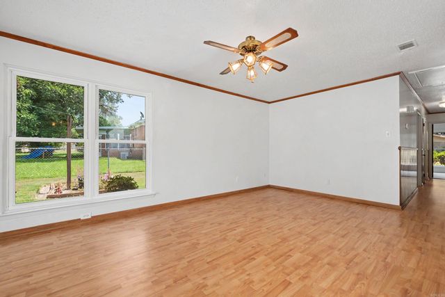 26 Colby Drive, Little Rock, AR 72206