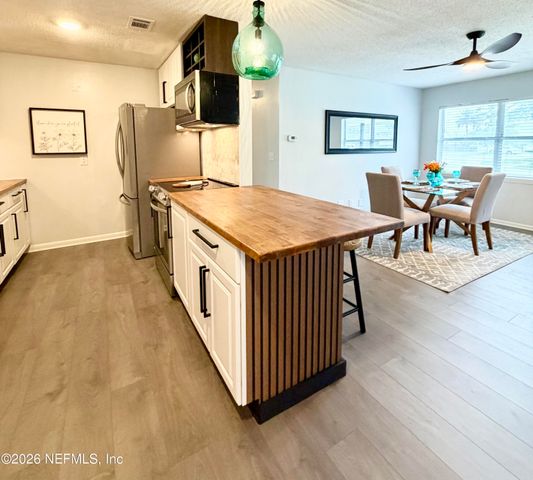 2447 SEAWAY Street, Jacksonville, FL 32233