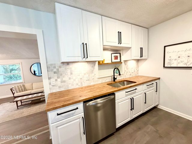 2447 SEAWAY Street, Jacksonville, FL 32233