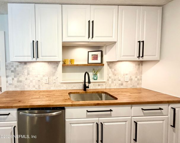 2447 SEAWAY Street, Jacksonville, FL 32233