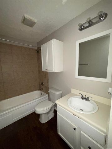 104 Lonsdale Circle, Jacksonville, AR 72076