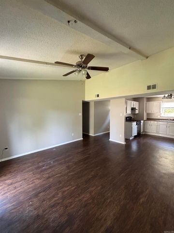 104 Lonsdale Circle, Jacksonville, AR 72076