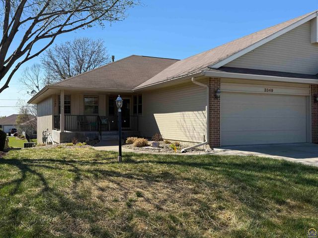 3349 SW McClure CT, Topeka, KS 66614