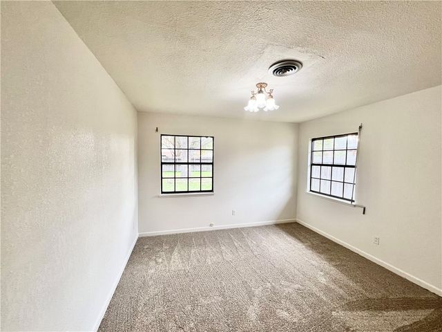 138 E Janin Circ, Portland, TX 78374