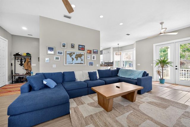 4433 SWEETWATER DRIVE, Tampa, FL 33615