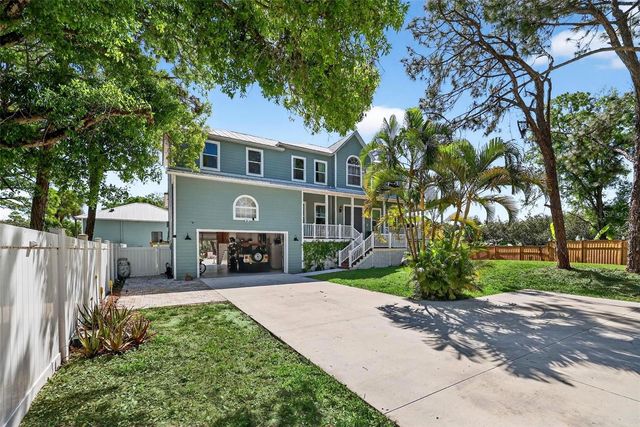 4433 SWEETWATER DRIVE, Tampa, FL 33615