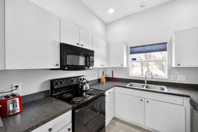 4433 SWEETWATER DRIVE, Tampa, FL 33615