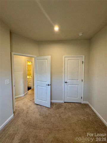 1214 Ashbury Street, Charlotte, NC 28216