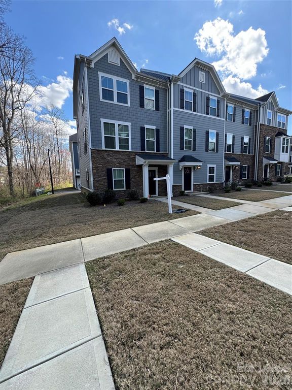 1214 Ashbury Street, Charlotte, NC 28216