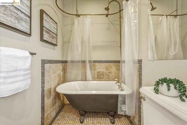 1631 La Vereda Rd, Berkeley, CA 94709