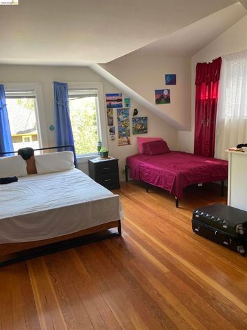 1631 La Vereda Rd, Berkeley, CA 94709