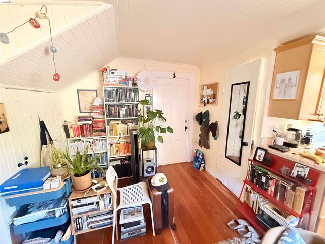 1631 La Vereda Rd, Berkeley, CA 94709