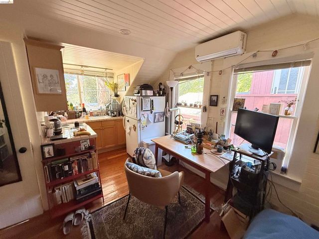 1631 La Vereda Rd, Berkeley, CA 94709