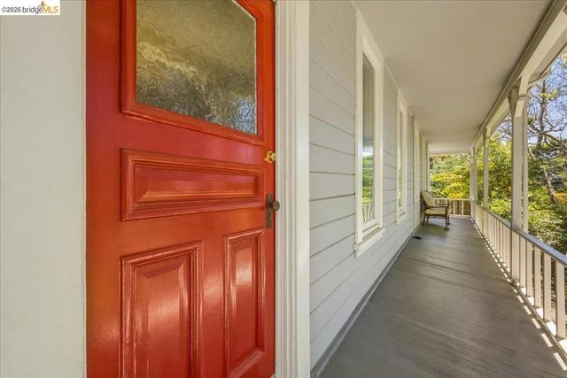 1631 La Vereda Rd, Berkeley, CA 94709