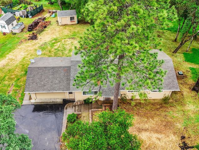 4175 Helen Ln, Auburn, CA 95602