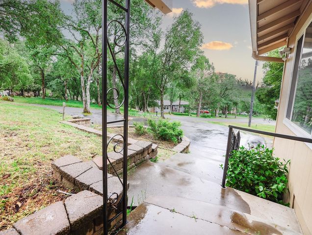 4175 Helen Ln, Auburn, CA 95602