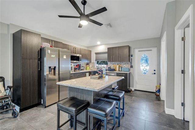 1923 SW 26th TER, Cape Coral, FL 33914
