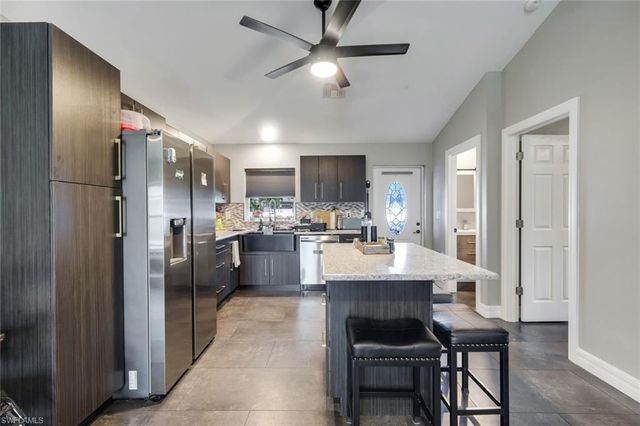 1923 SW 26th TER, Cape Coral, FL 33914