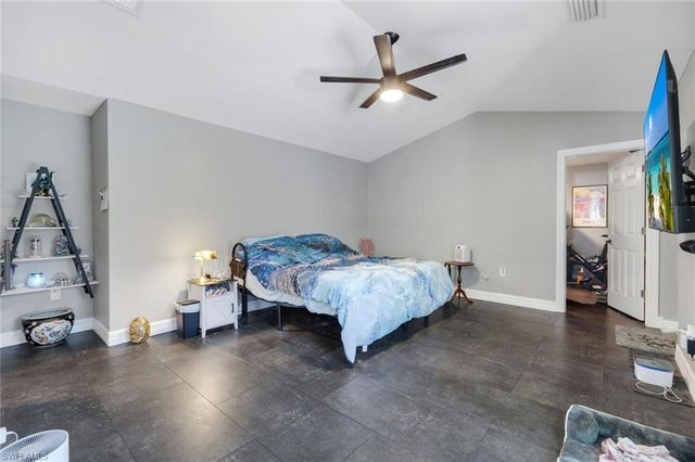 1923 SW 26th TER, Cape Coral, FL 33914