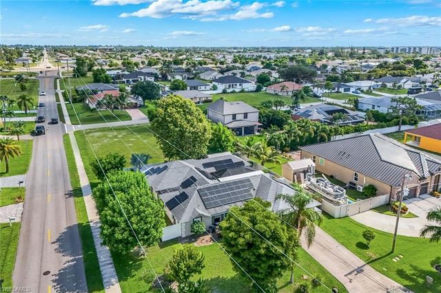 1923 SW 26th TER, Cape Coral, FL 33914