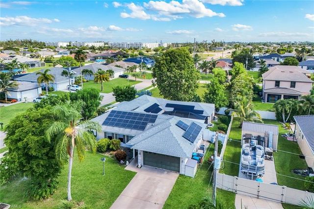 1923 SW 26th TER, Cape Coral, FL 33914