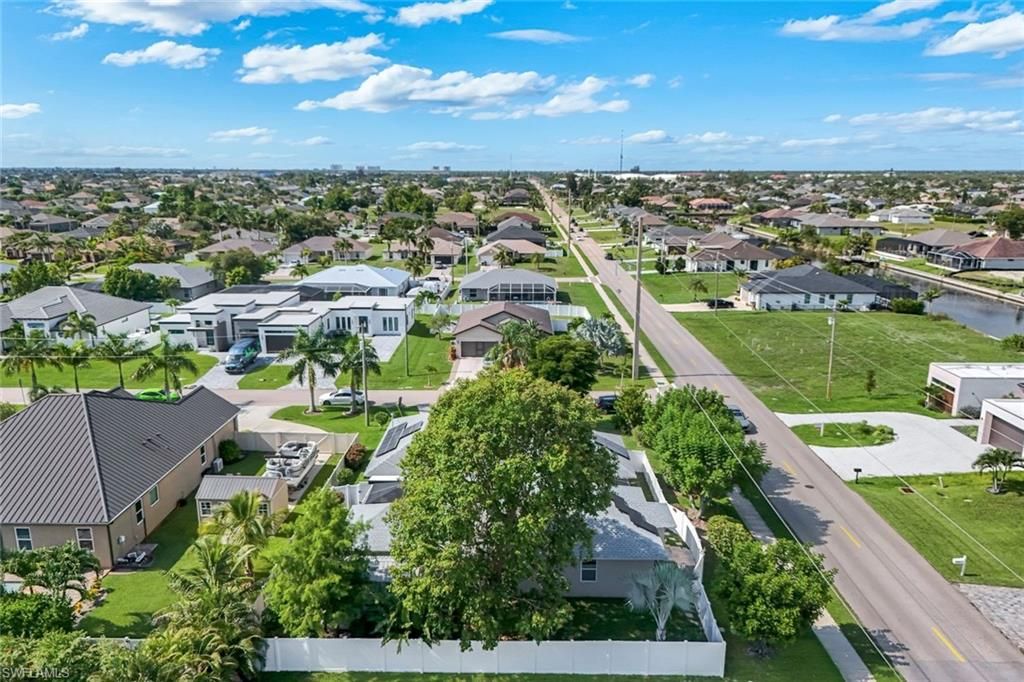 Image 37 of property listing at 1923 SW 26th TER, Cape Coral, FL 33914