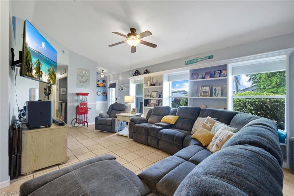 Image 9 of property listing at 1923 SW 26th TER, Cape Coral, FL 33914