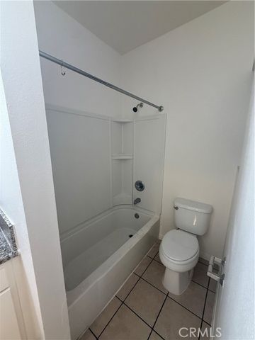 419 W 5th 7, Long Beach, CA 90802