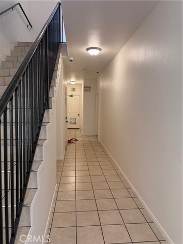 419 W 5th 7, Long Beach, CA 90802