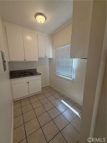 419 W 5th 7, Long Beach, CA 90802