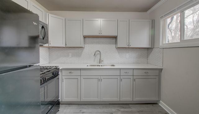 940 Mount Street, Gary, IN 46406