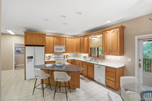 4462 Lily Drive, Oceola Township, MI 48843