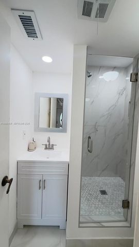 400 S Hollybrook Drive 305, Pembroke Pines, FL 33025
