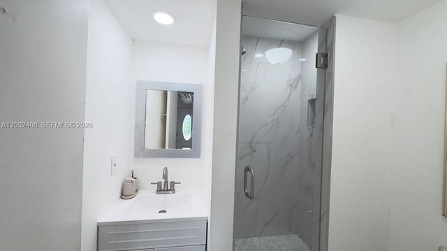 400 S Hollybrook Drive 305, Pembroke Pines, FL 33025
