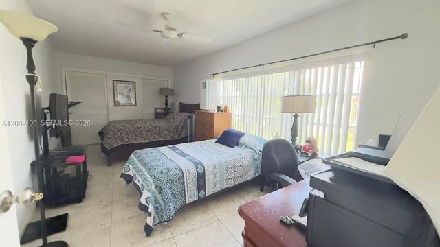 400 S Hollybrook Drive 305, Pembroke Pines, FL 33025