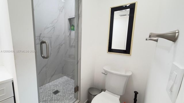 400 S Hollybrook Drive 305, Pembroke Pines, FL 33025
