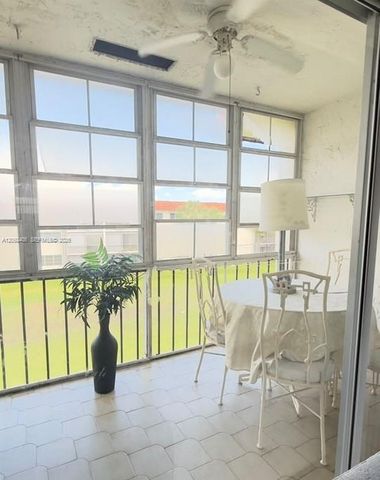 400 S Hollybrook Drive 305, Pembroke Pines, FL 33025