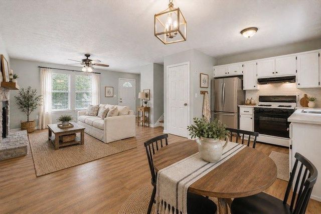 40 Hickory Lane, Dallas, GA 30132