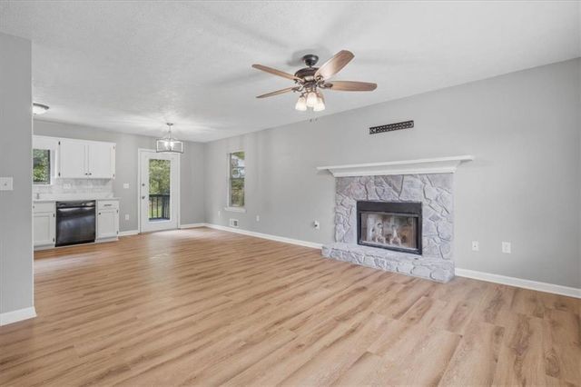 40 Hickory Lane, Dallas, GA 30132