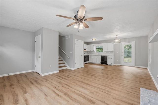 40 Hickory Lane, Dallas, GA 30132