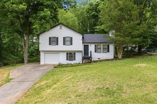 40 Hickory Lane, Dallas, GA 30132