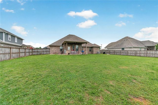 1603 Higgins Street, Pea Ridge, AR 72751