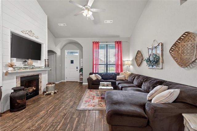 1603 Higgins Street, Pea Ridge, AR 72751